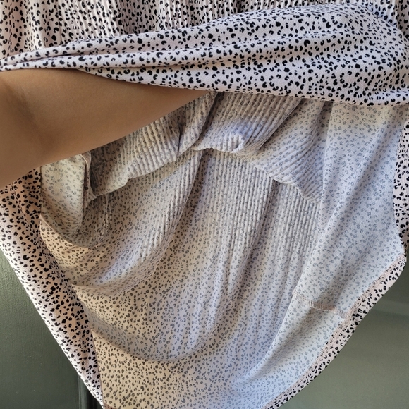 Adrianna Papell - Soft Pink Black Cheetah Stretch Ruffled Collar Top, Medium - Picture 7 of 12